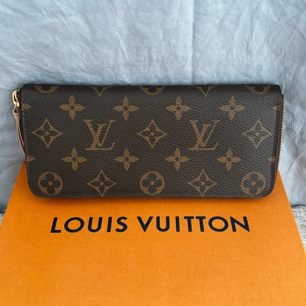 Louis Vuitton Rose Clemence wallet - Picture 7 of 16